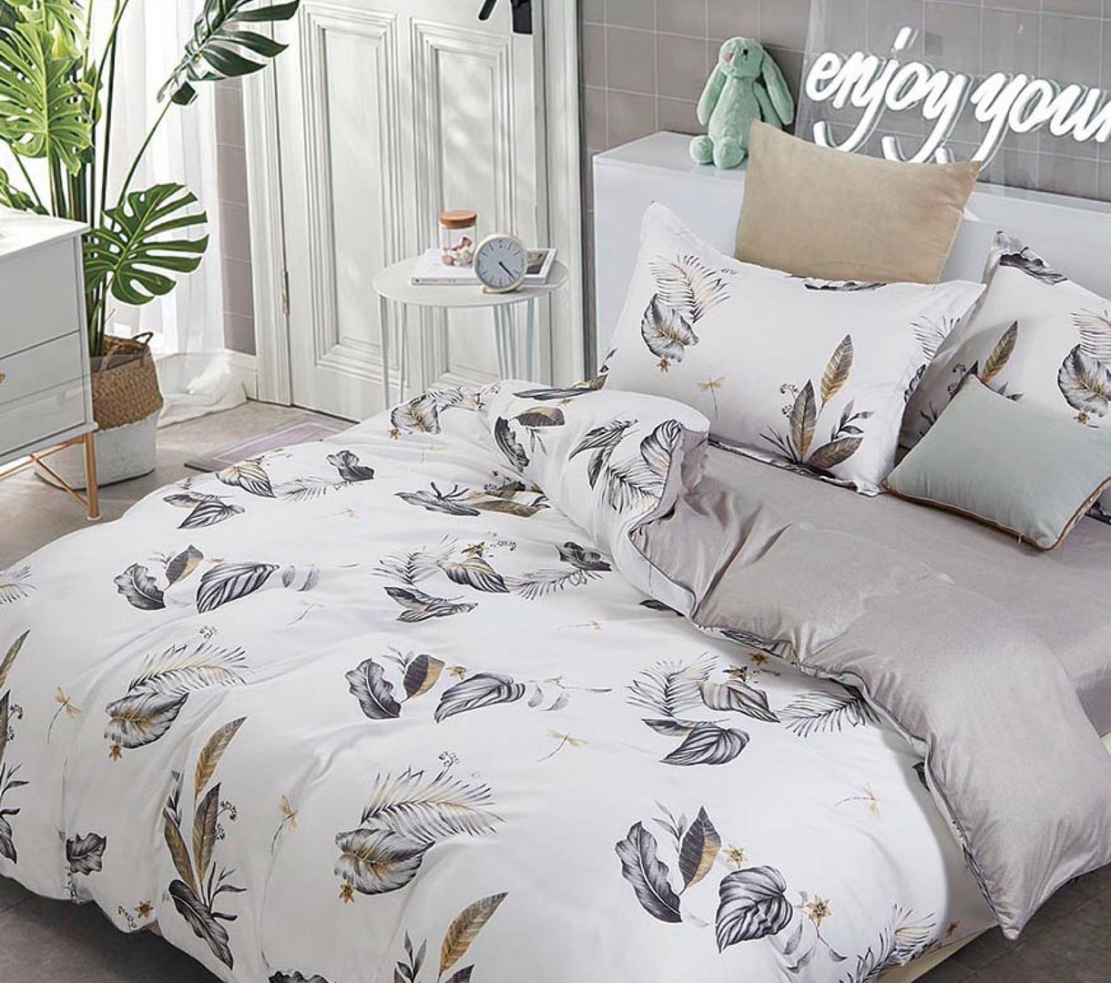 Marsella Super King Size Quilt/Duvet Cover Set