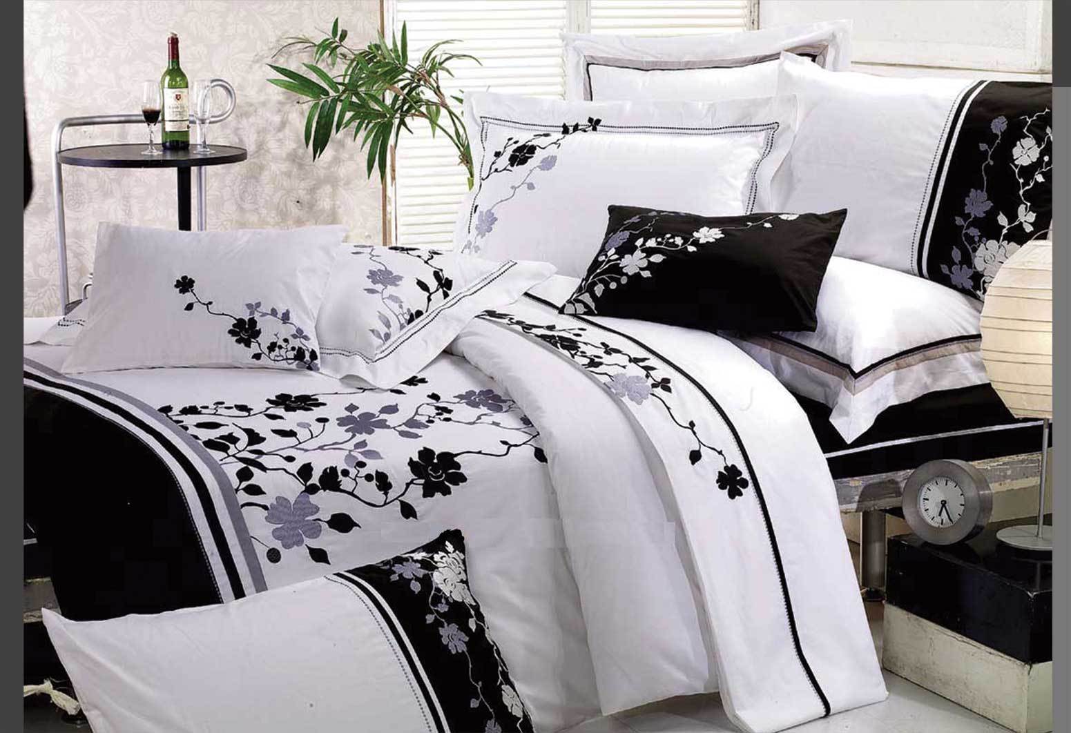 Luxton Queen Size Embroidery Tree and Leaf Pattern White Quilt Cover Set (3PCS)