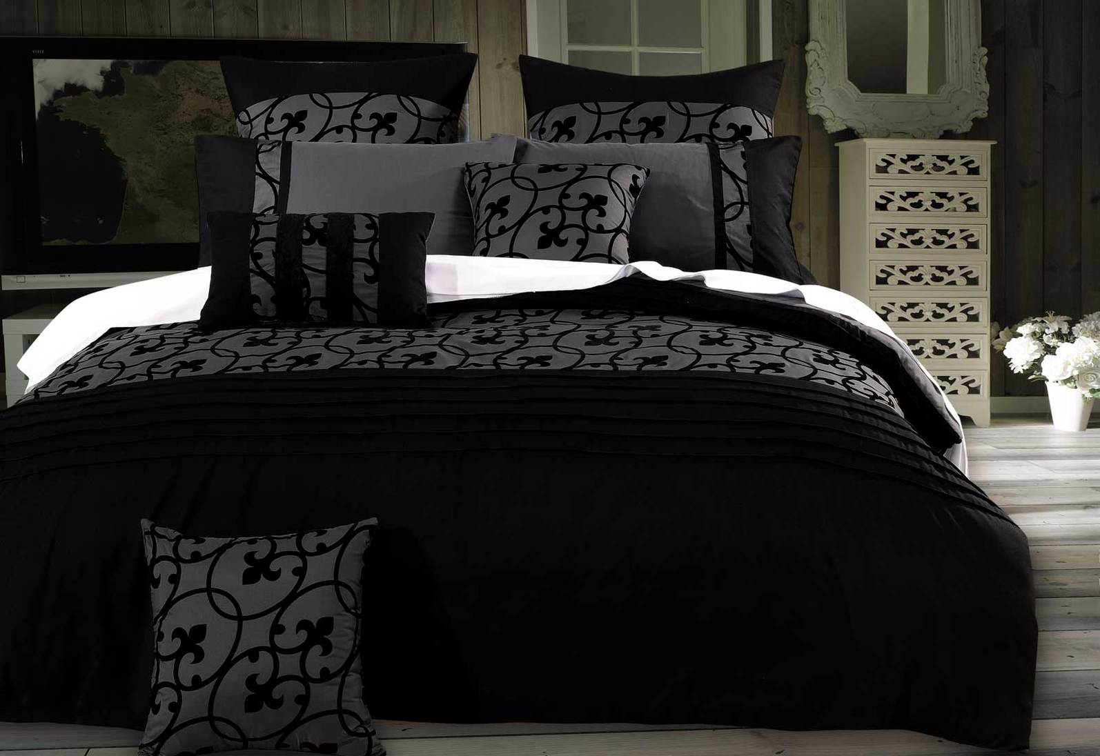 Luxton Queen Size Charcoal Black Quilt Cover Set(3PCS)